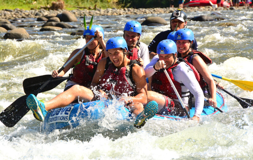 Sarapiquí Whitewater Rafting Class III & IV – Thrill and Nature Combined