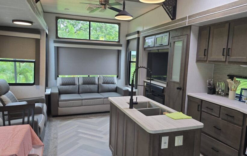 Luxury Camper in Arenal | Alma Ranchera Private Retreat